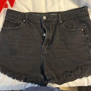 Black jean short